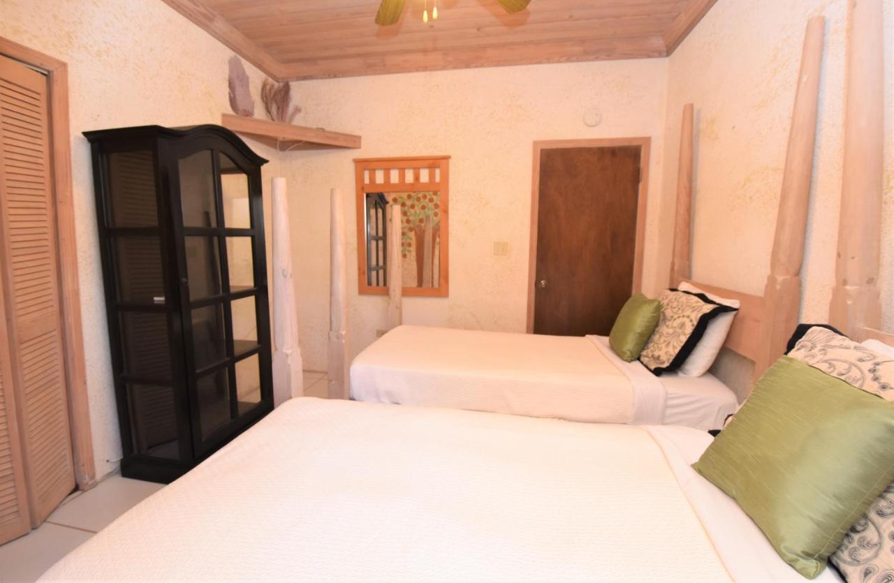 The Sugar Apple Lodge