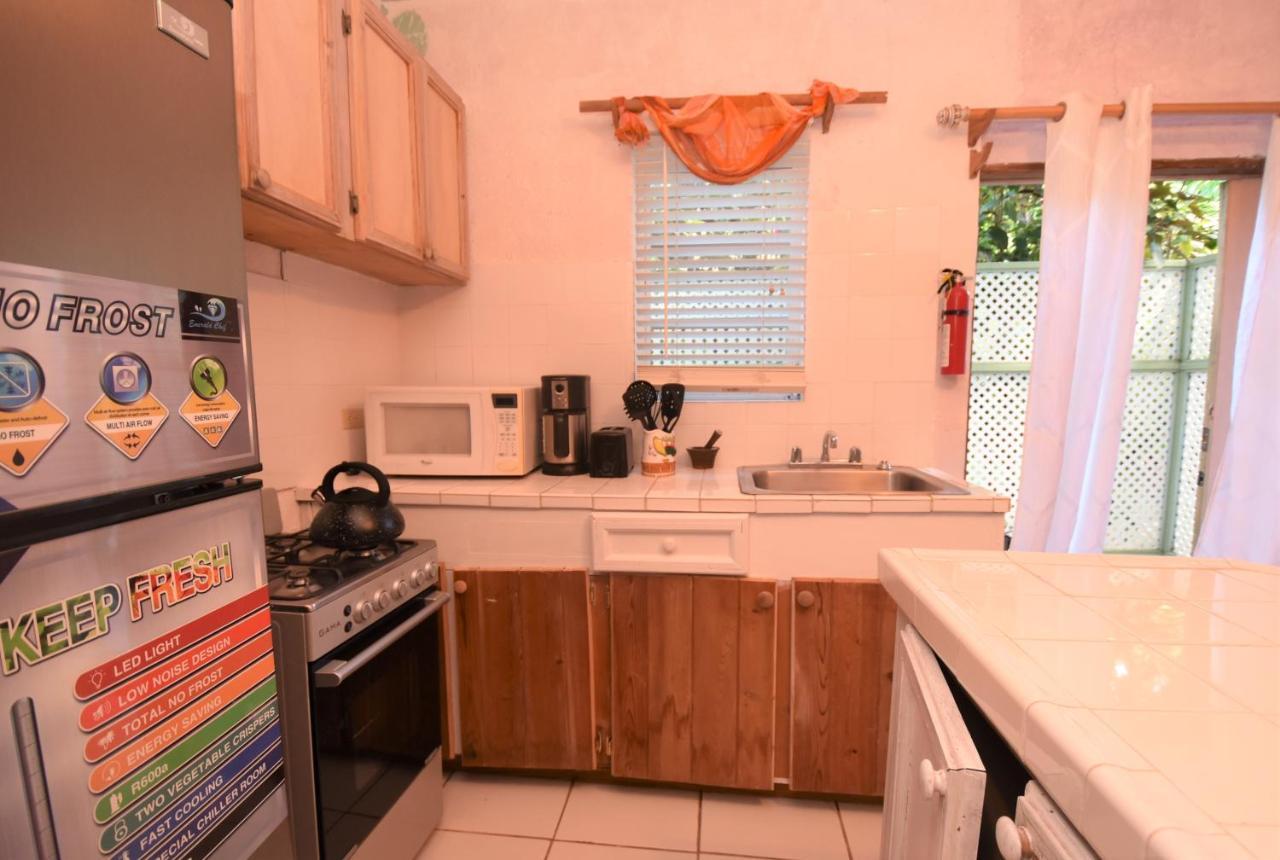 The Sugar Apple Lodge *