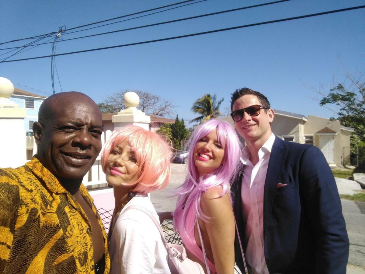 Da Pink And White Palace Hostel