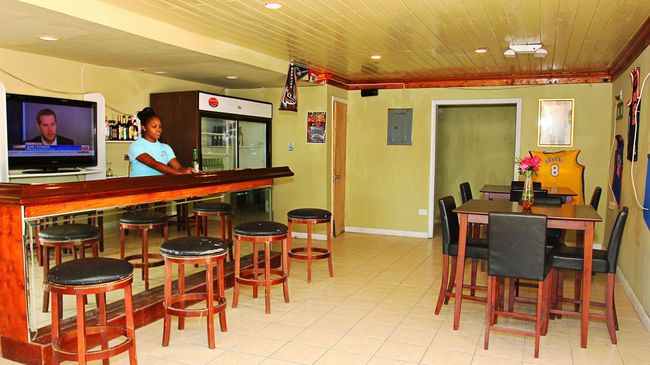 Two Turtles Bahamas Hotel George Town