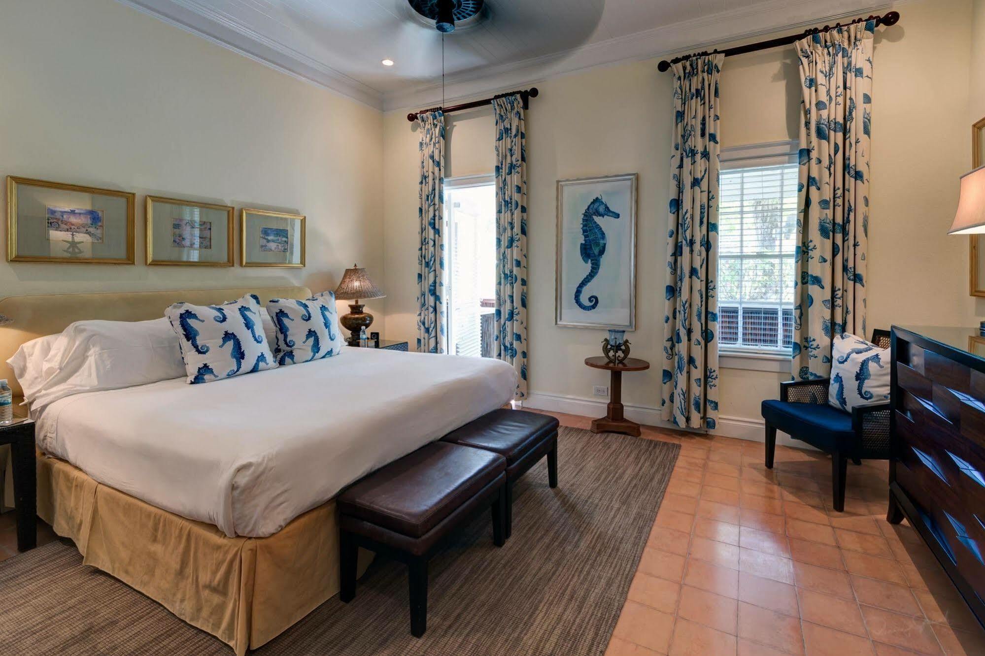 Resort Rock House Harbour Island 3*