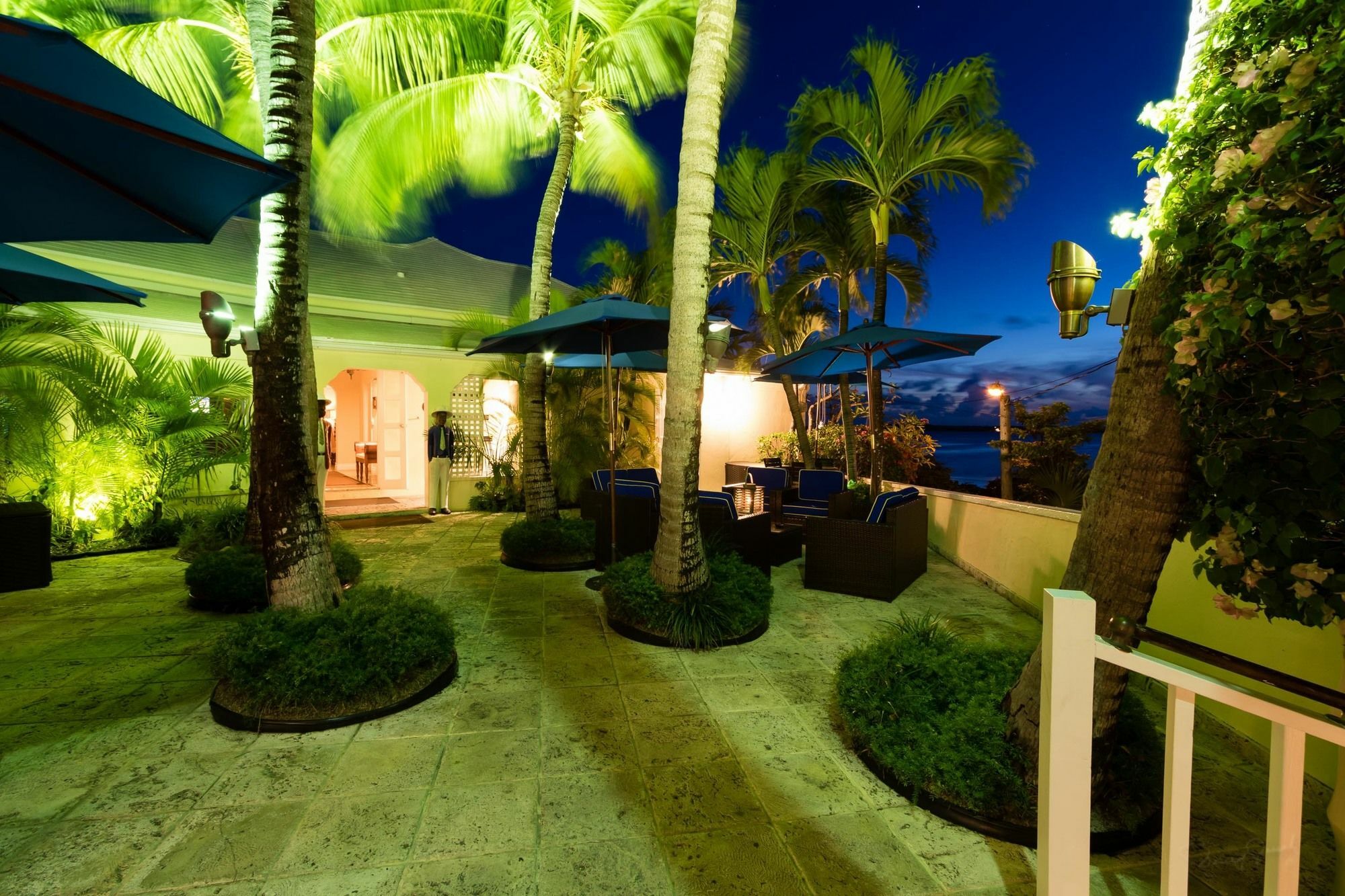 Rock House Harbour Island Resort Dunmore Town