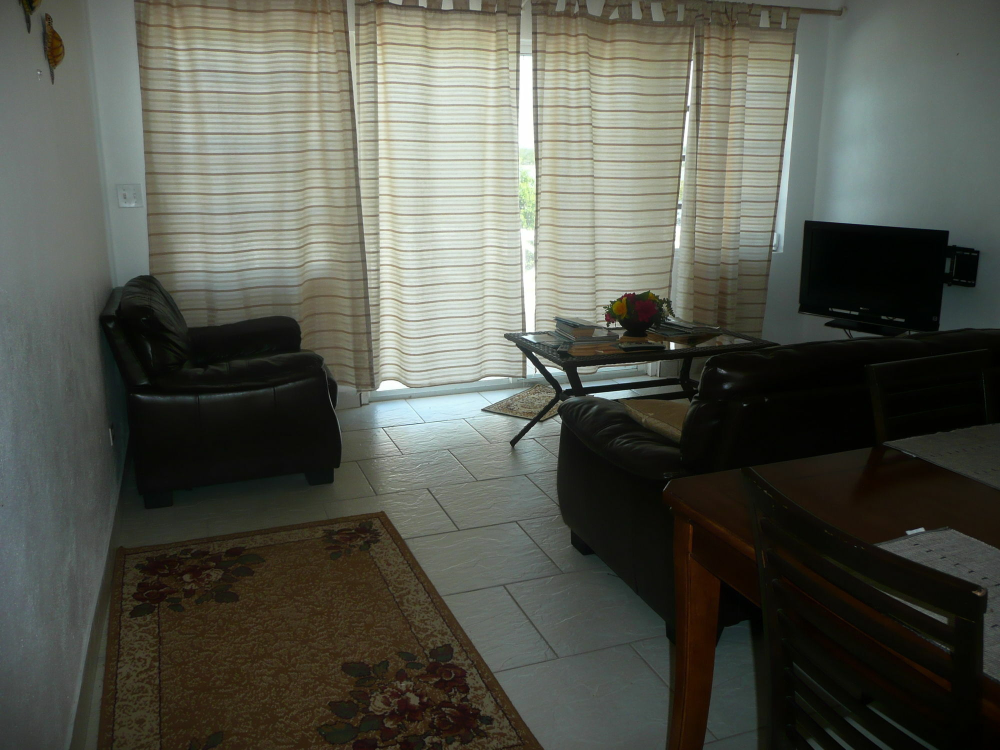 Cut Villa *