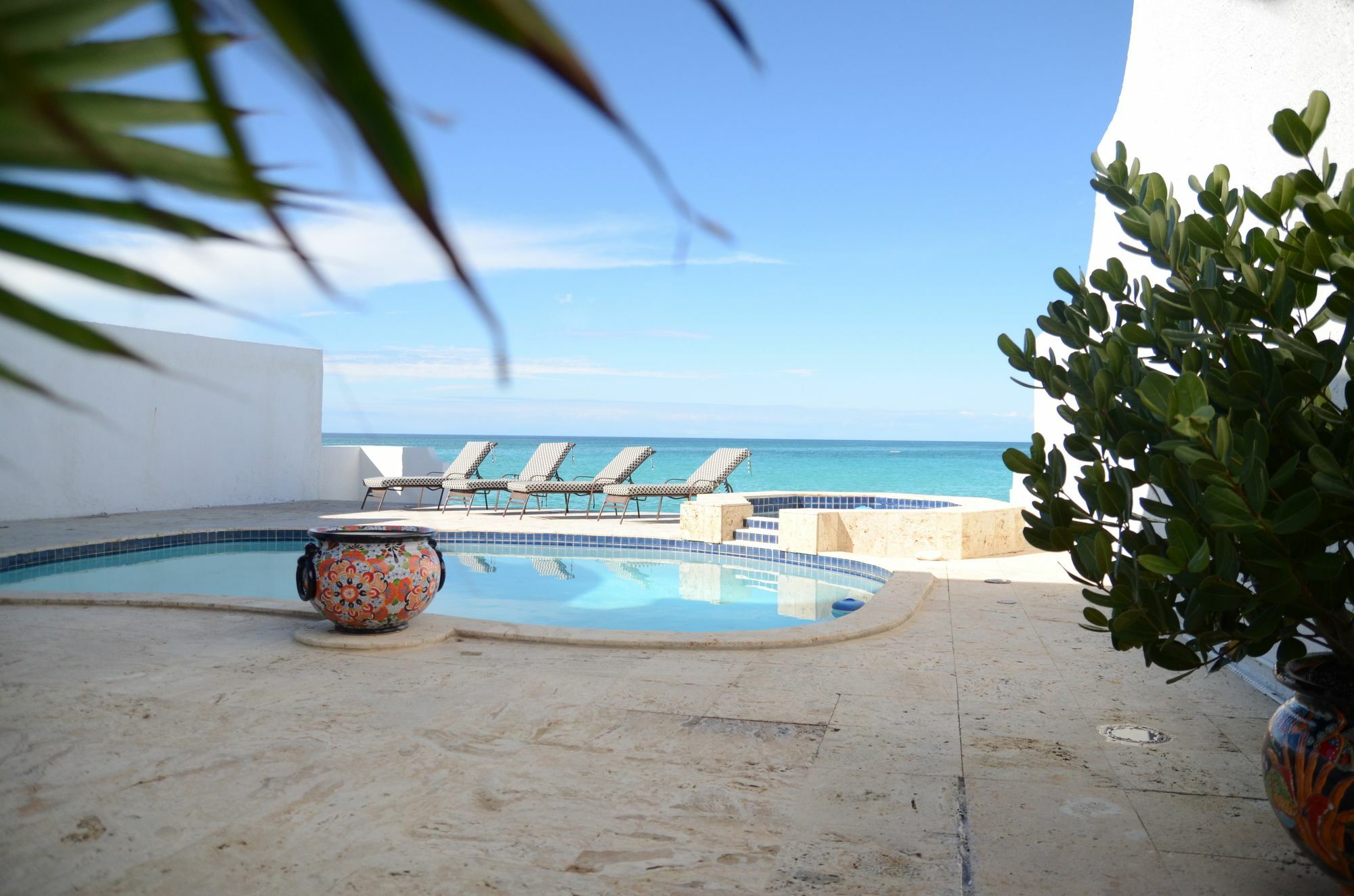 Villa Caprice 9 Cable Design