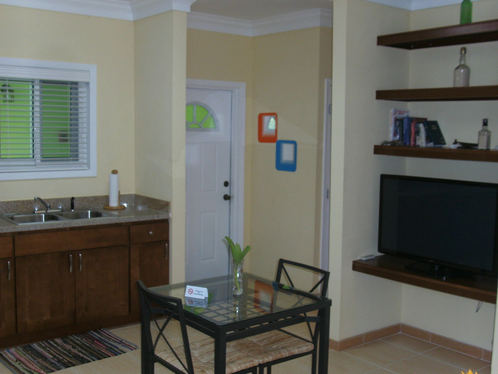 Sir Charles Bed & Breakfast 3*