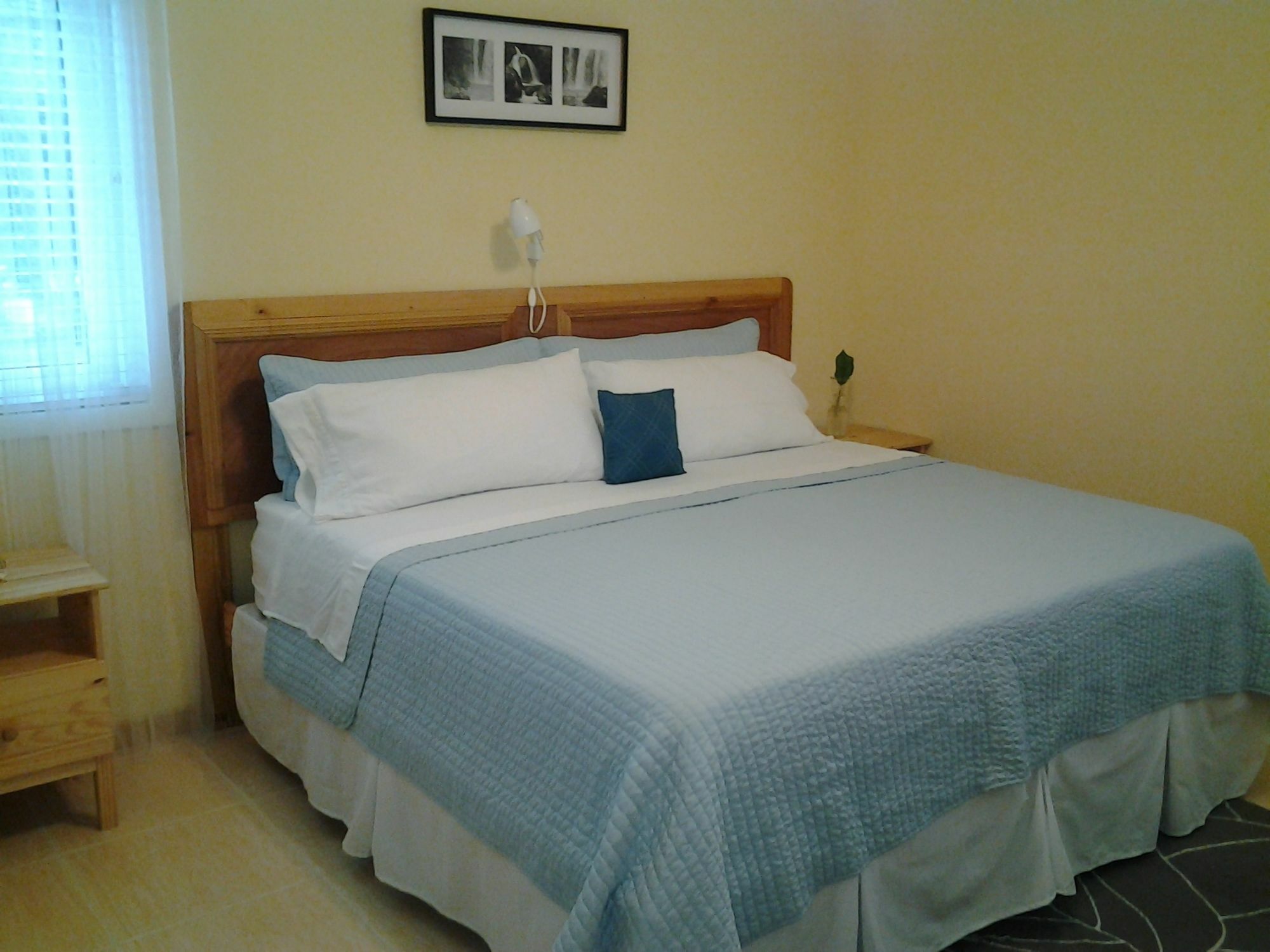 Sir Charles Bed & Breakfast 3*