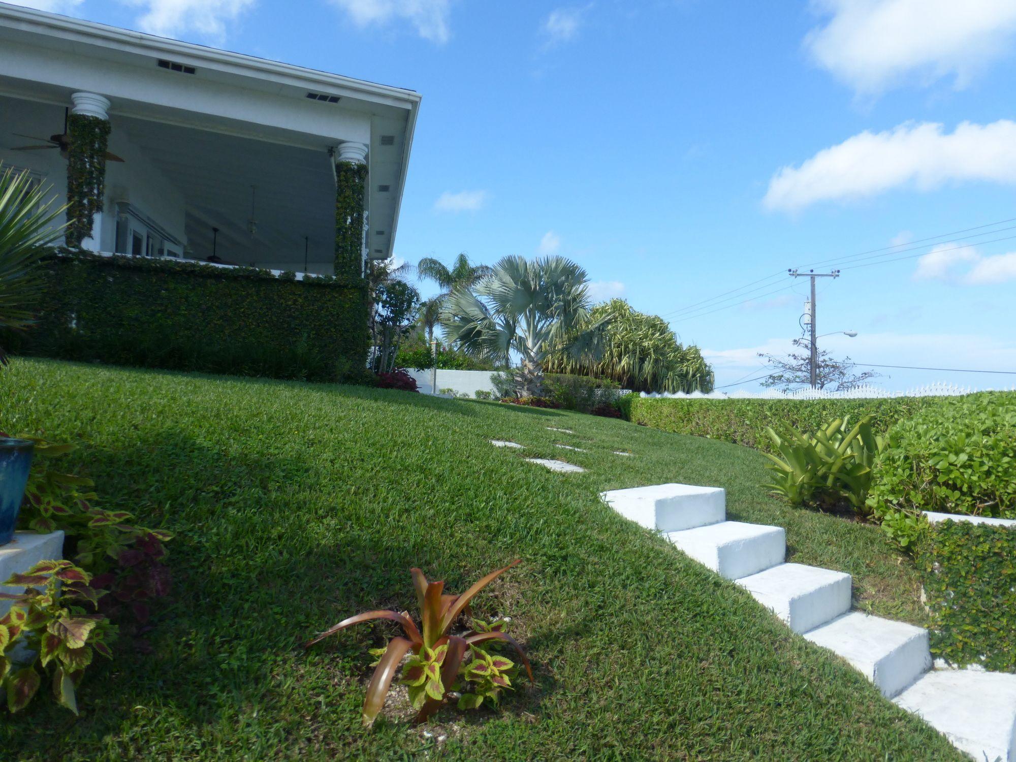 Holiday home Four Bedroom Oceanfront *