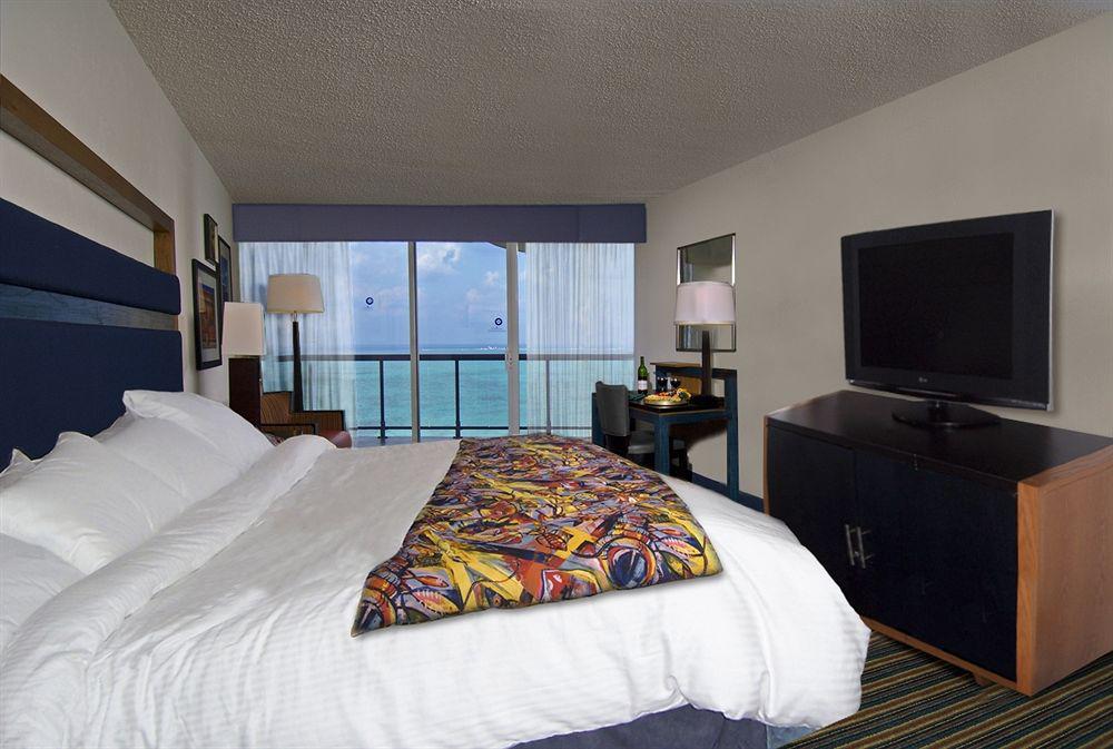 Wyndham Hotel 3*
