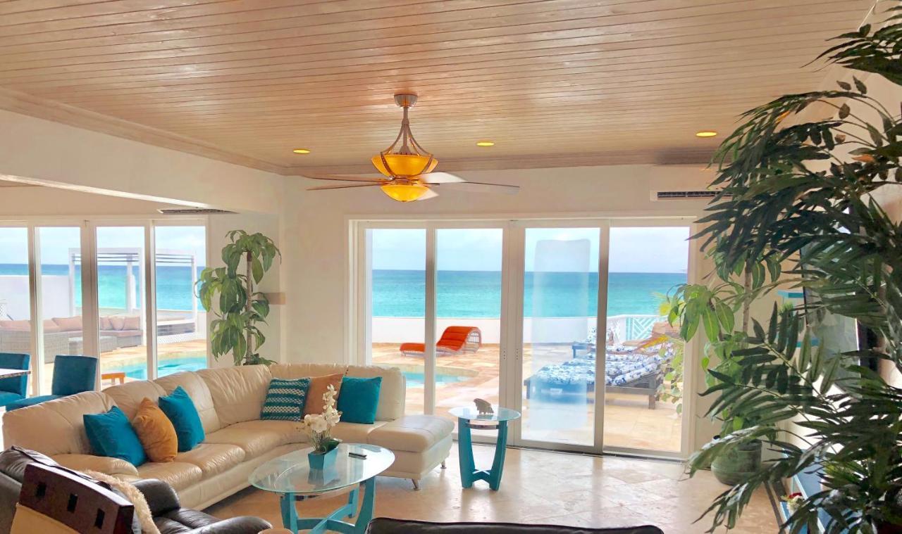 Holiday home Caprice 7 -oceanfront - Gated Community With Pool Nassau