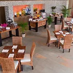 Pelican Bay Hotel