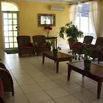 Royal Islander Hotel