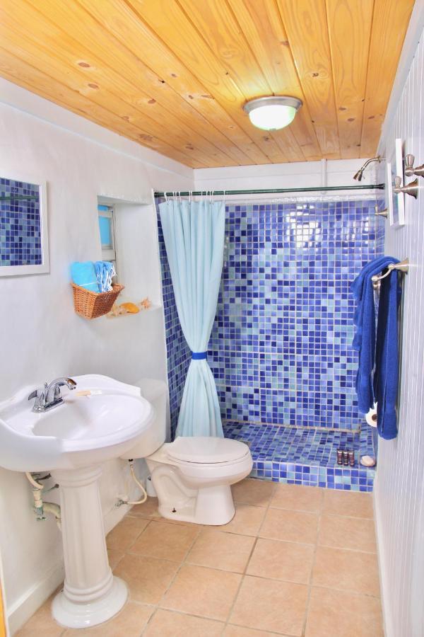 Resort Andros Club Kemps Bay