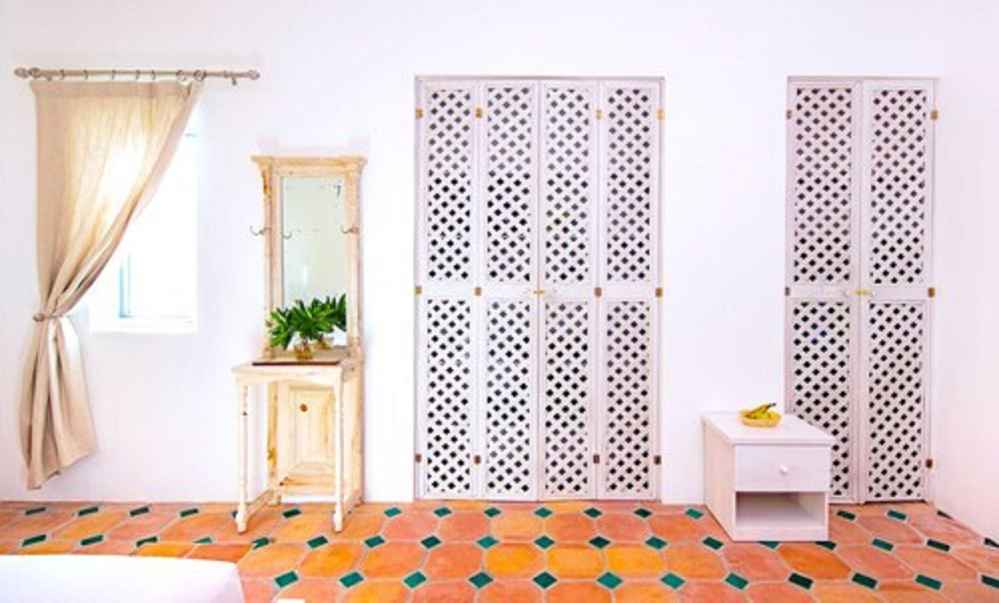 La Bougainvillea Villa