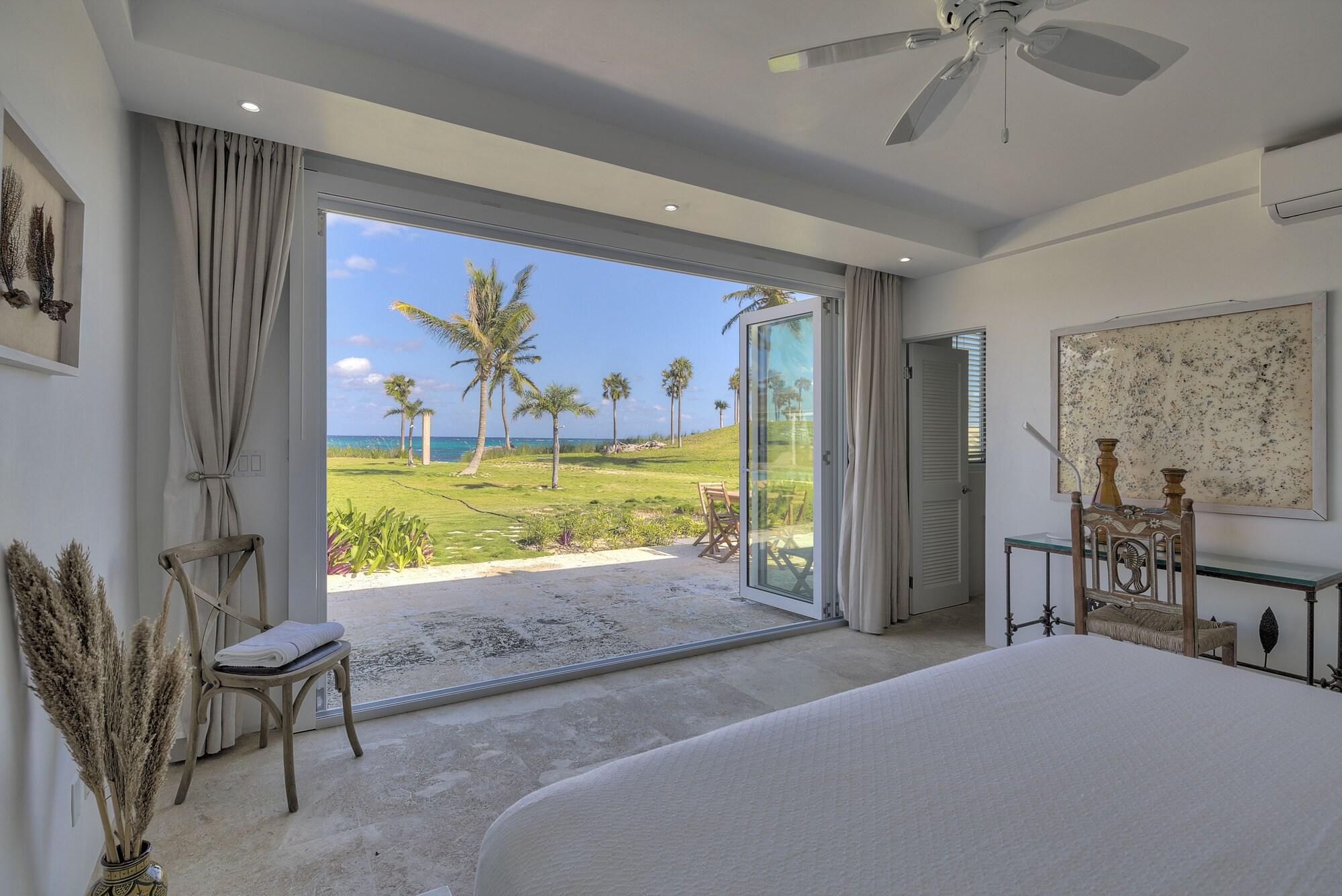 La Bougainvillea Villa Palmetto Point