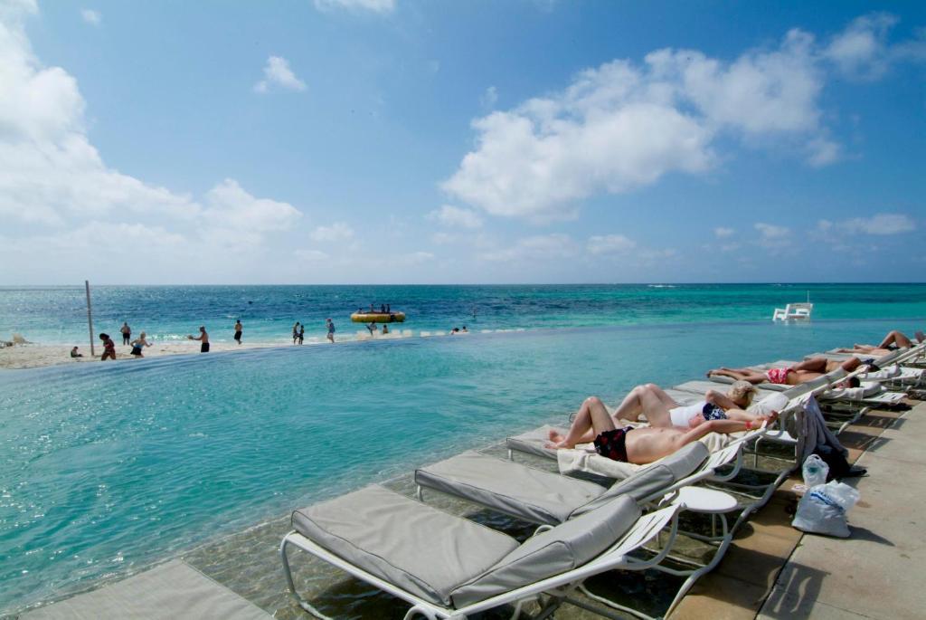 Grand Lucayan Bahamas 4*