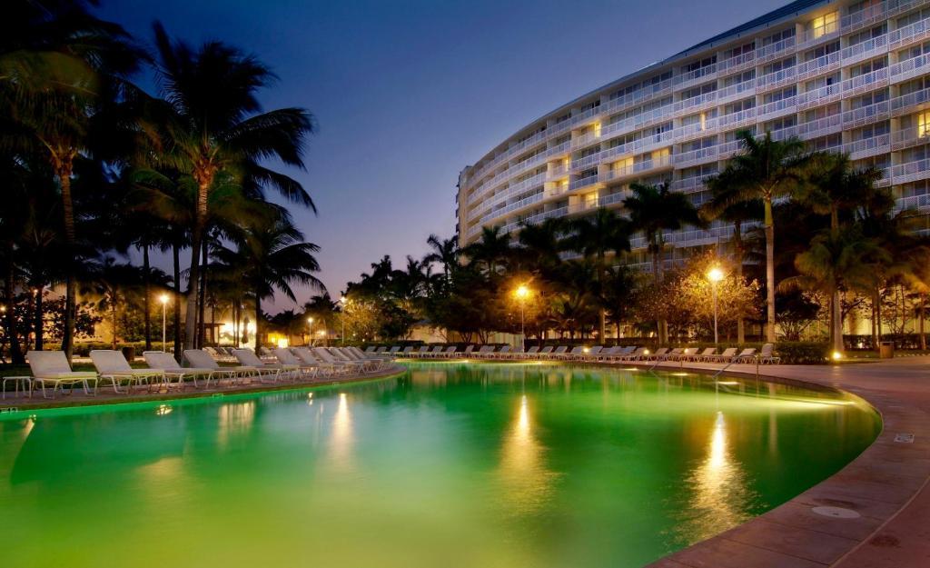 Grand Lucayan Bahamas 4*