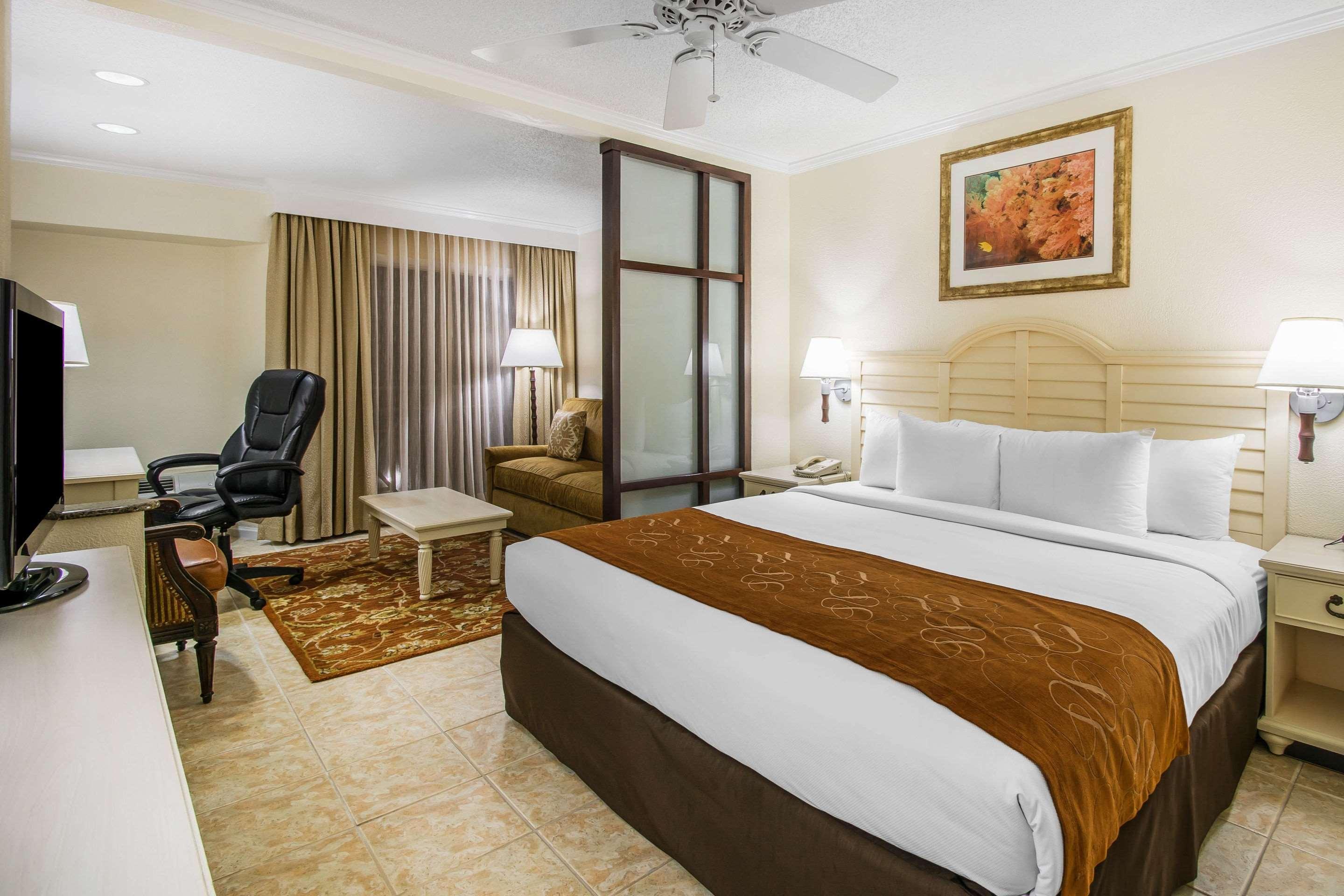 Hotel Comfort Paradise Island