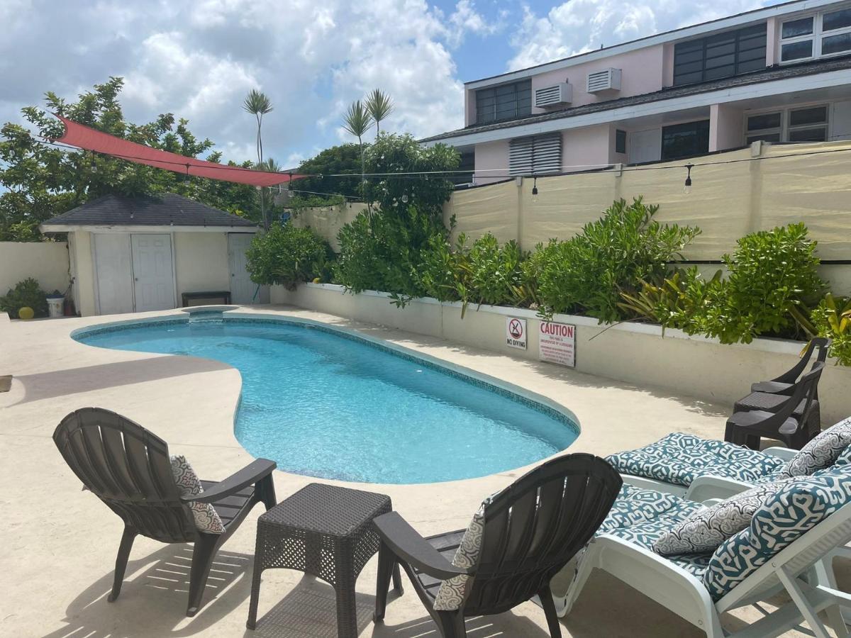Holiday home #6 Ferguson Rd - Townhouse Nassau