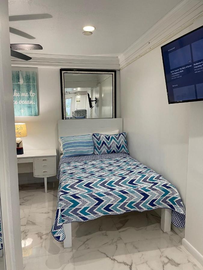 Holiday home #6 Ferguson Rd - Townhouse Nassau