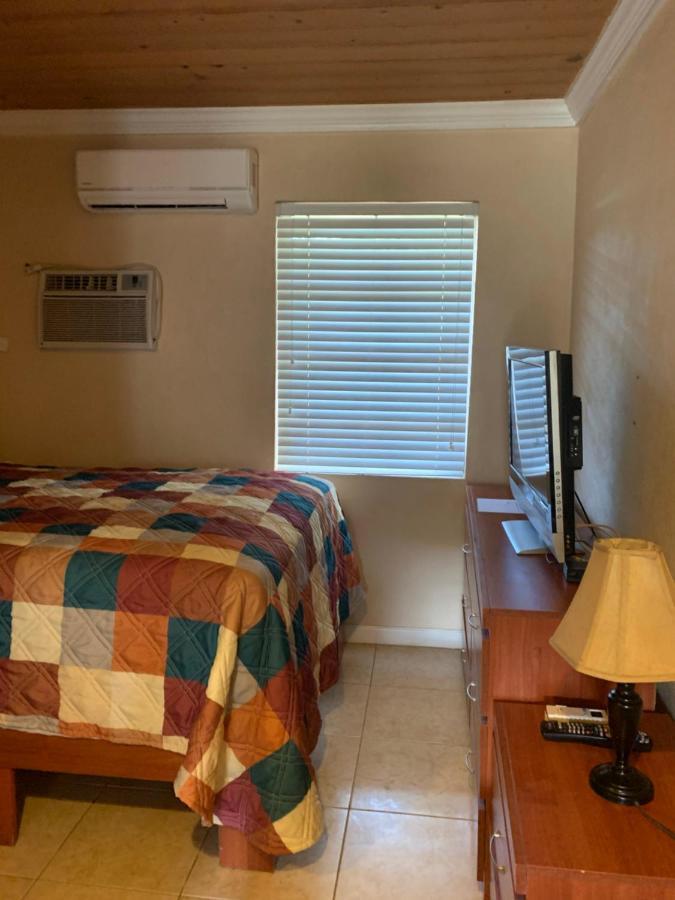 Bay Estates 3* Alice Town (Harbour)