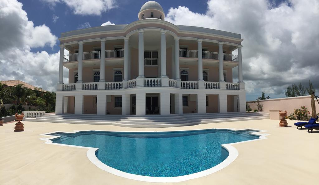 Ocean West Boutique 3* Nassau