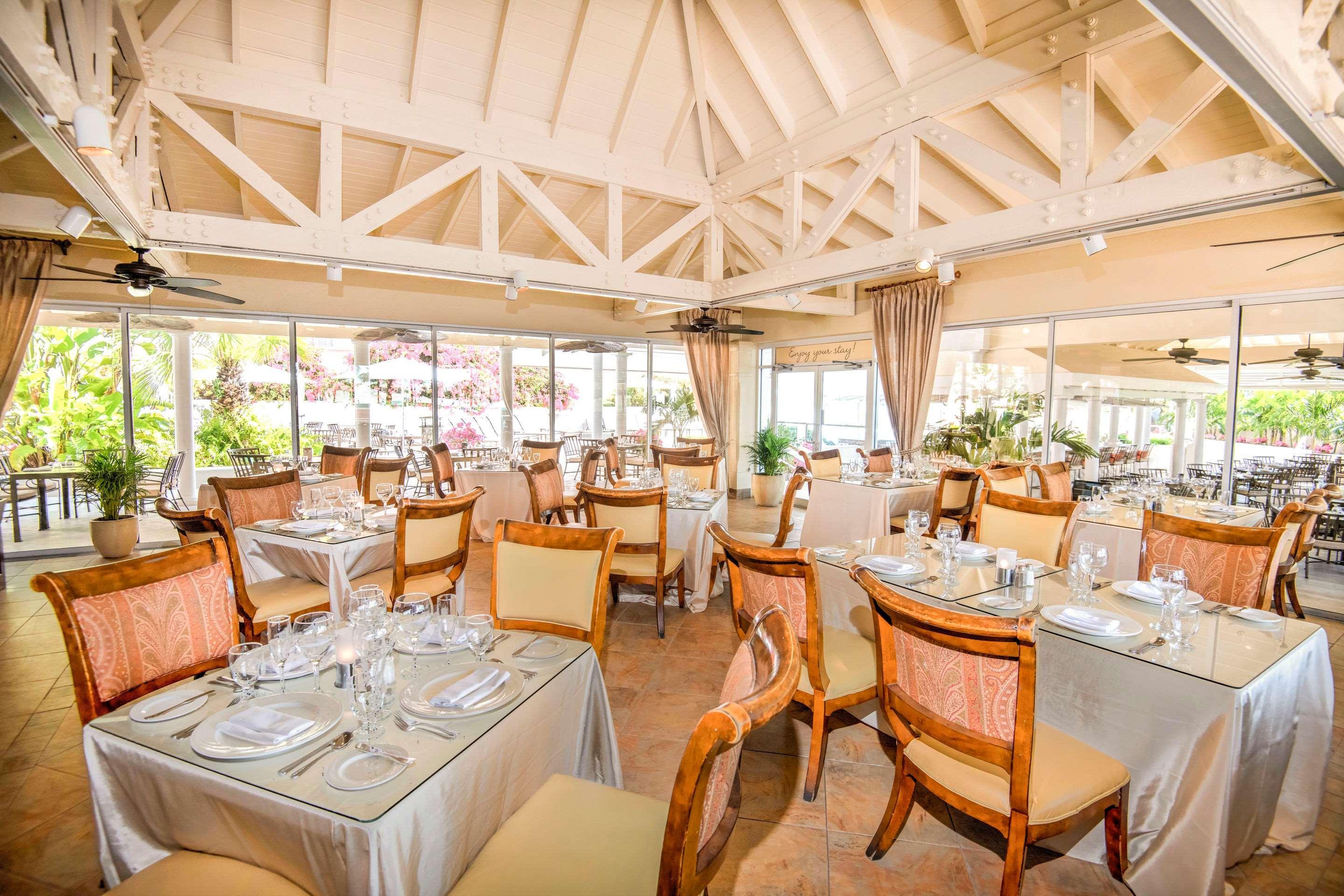 Hotel Comfort Paradise Island Creek Village