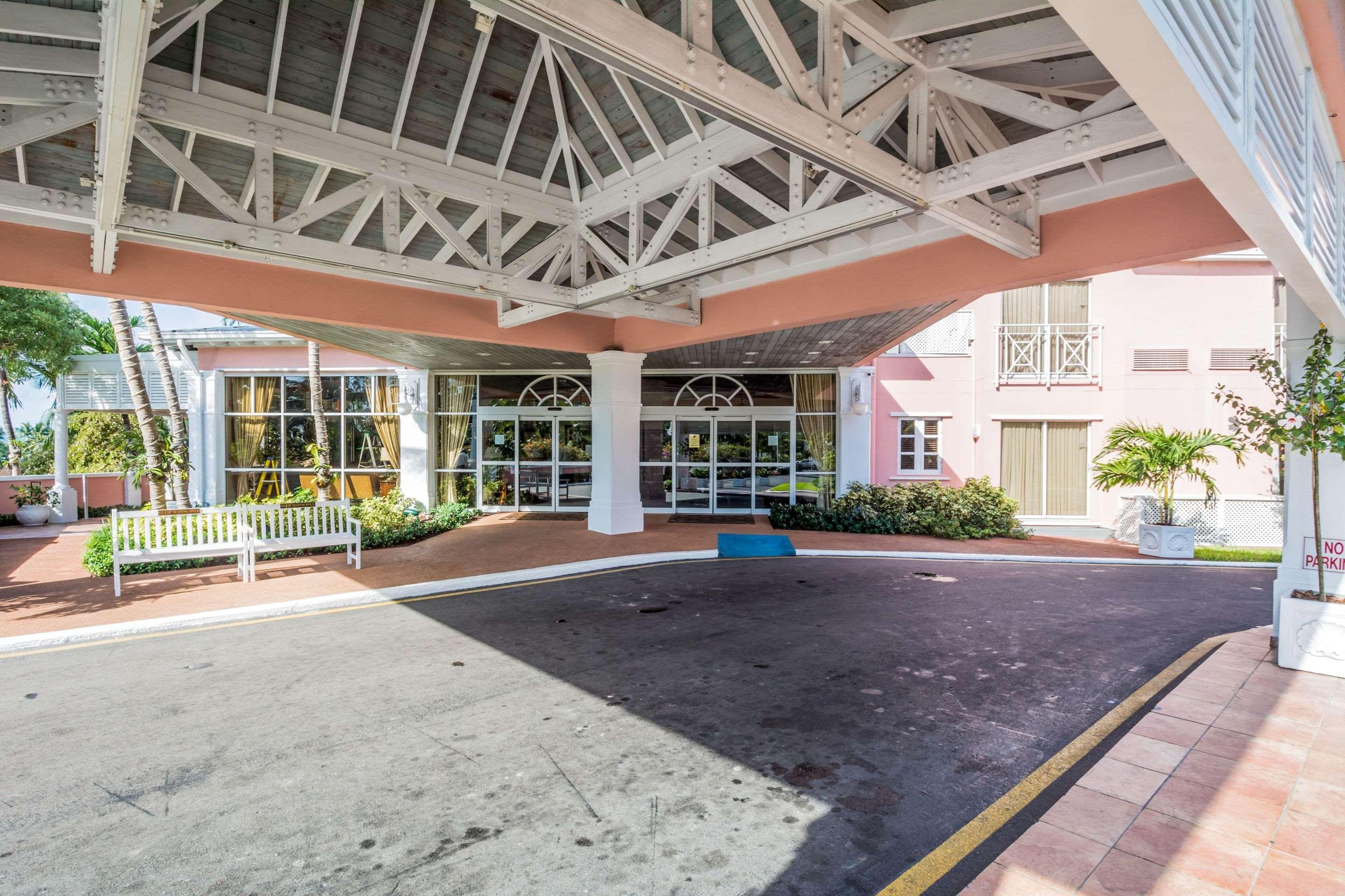 Comfort Paradise Island Hotel