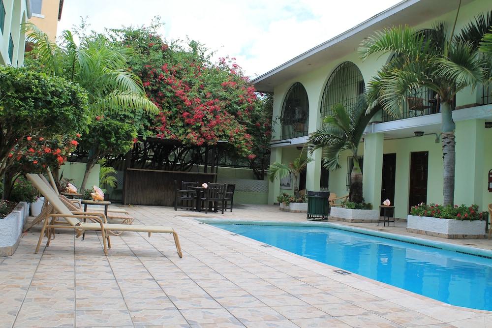 El Greco Hotel 2*