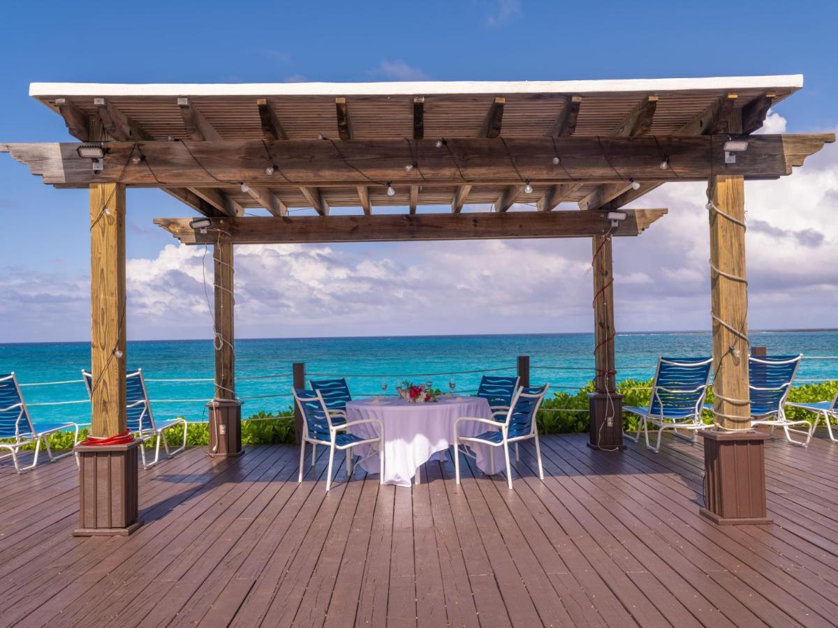 Villa Deluxe Ocean View - Just Steps From White Beaches Creek Village