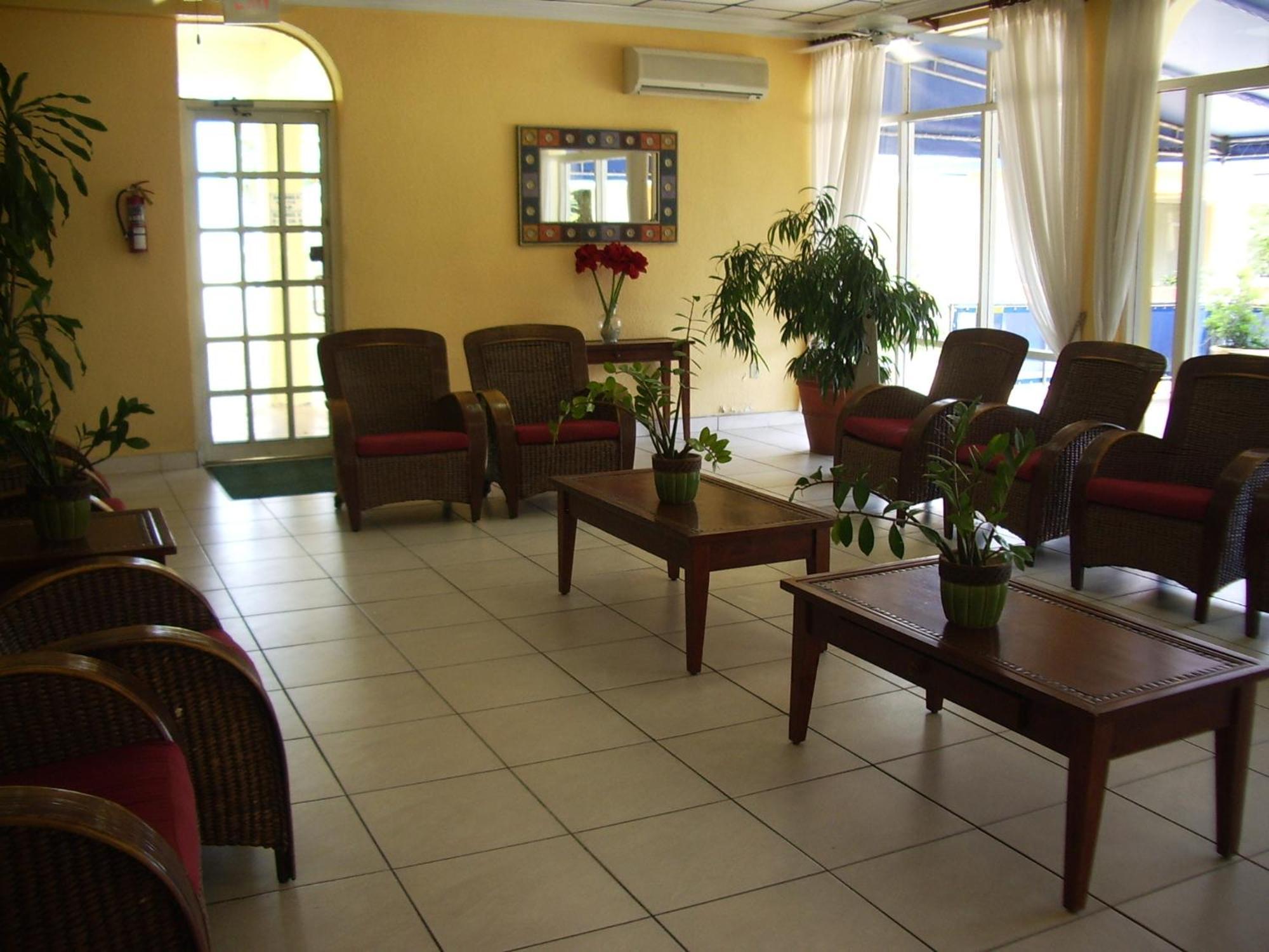 Royal Islander Hotel Freeport