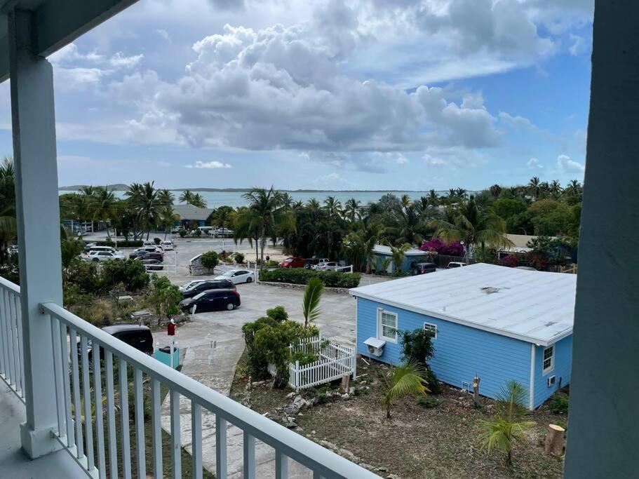12 South Harbor View George Town