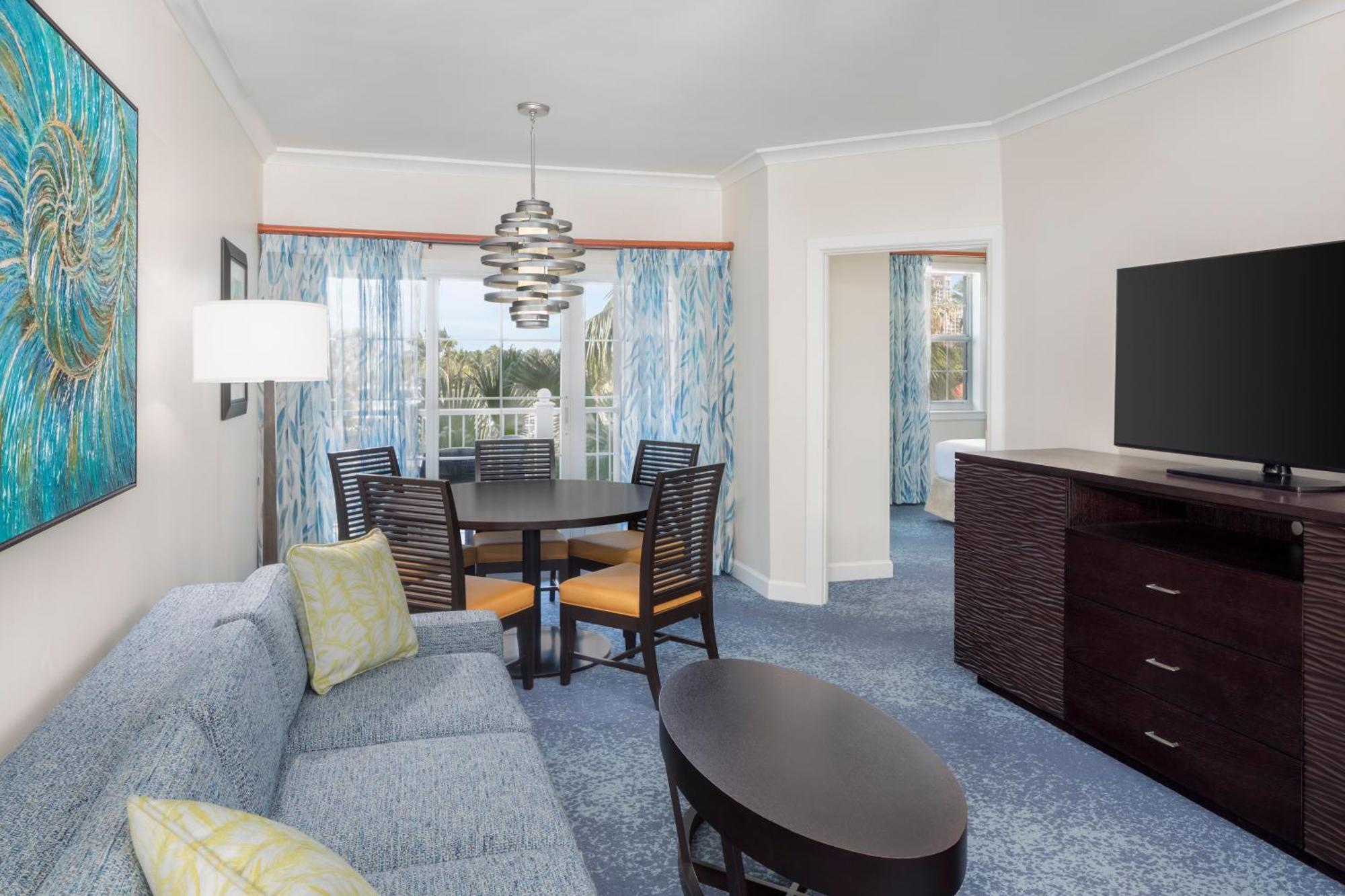 Harborside & Vacation At Atlantis Resort 4*