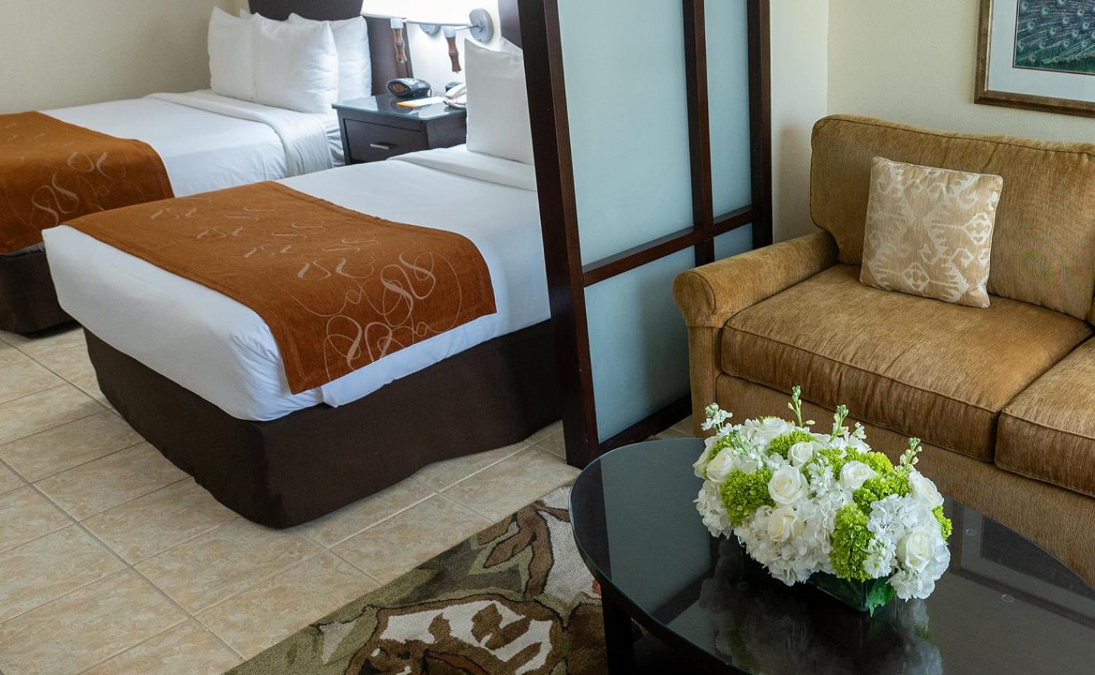 Comfort Paradise Island Creek Village