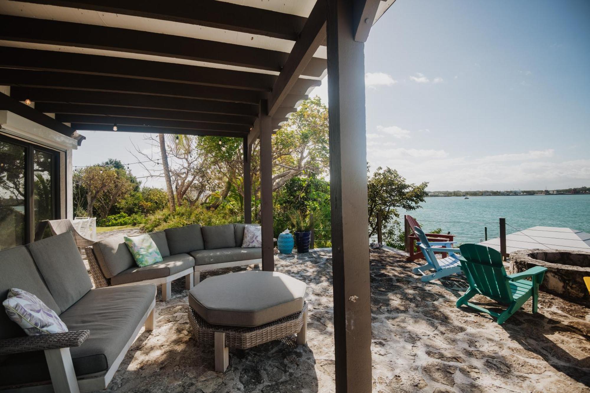 Villa Harbour - Large Dock & Great Views!