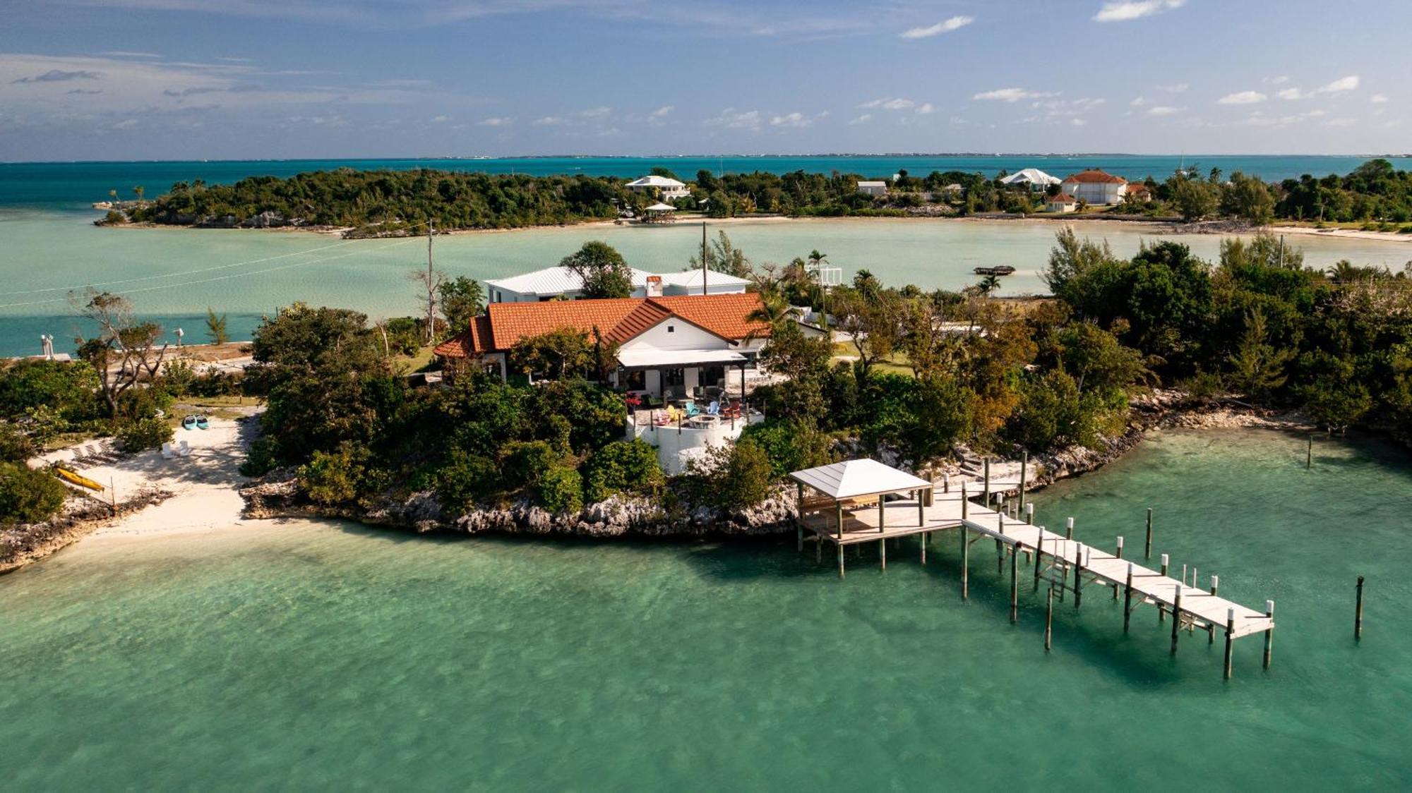 Villa Harbour - Large Dock & Great Views!