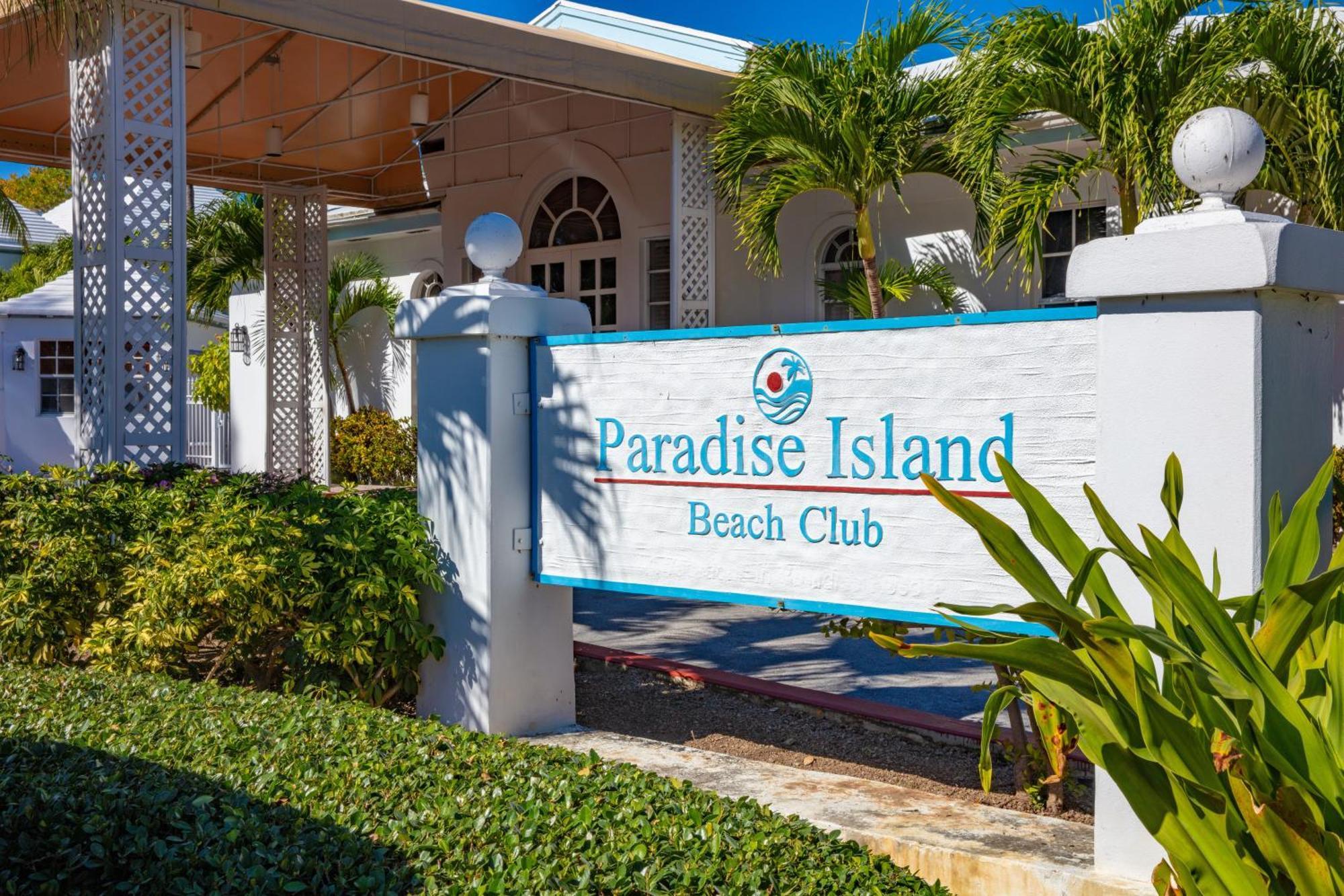 Villa Deluxe Ocean View - Just Steps From White Beaches Creek Village