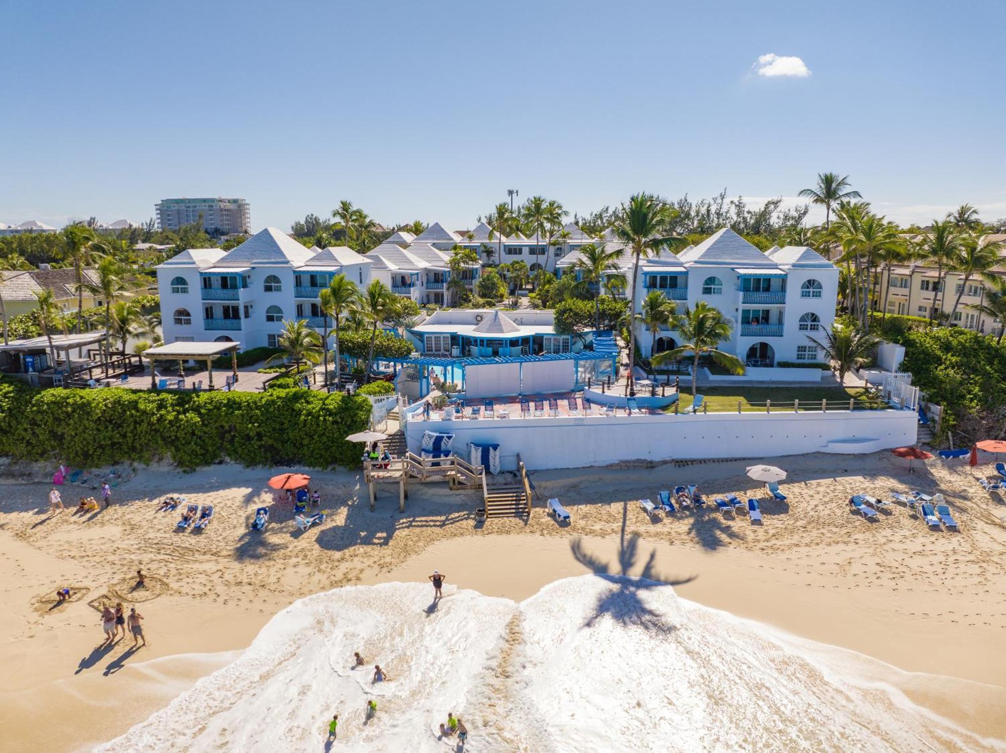 Deluxe Ocean View - Just Steps From White Beaches