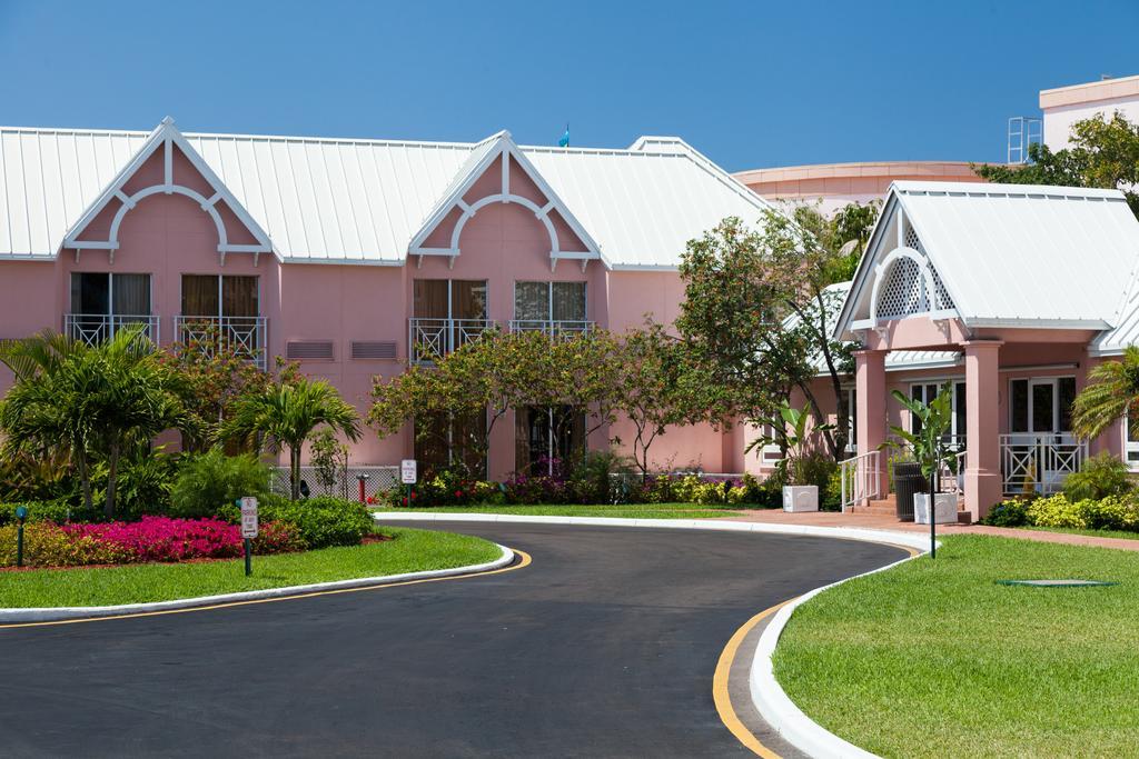 Comfort Paradise Island Hotel 4*