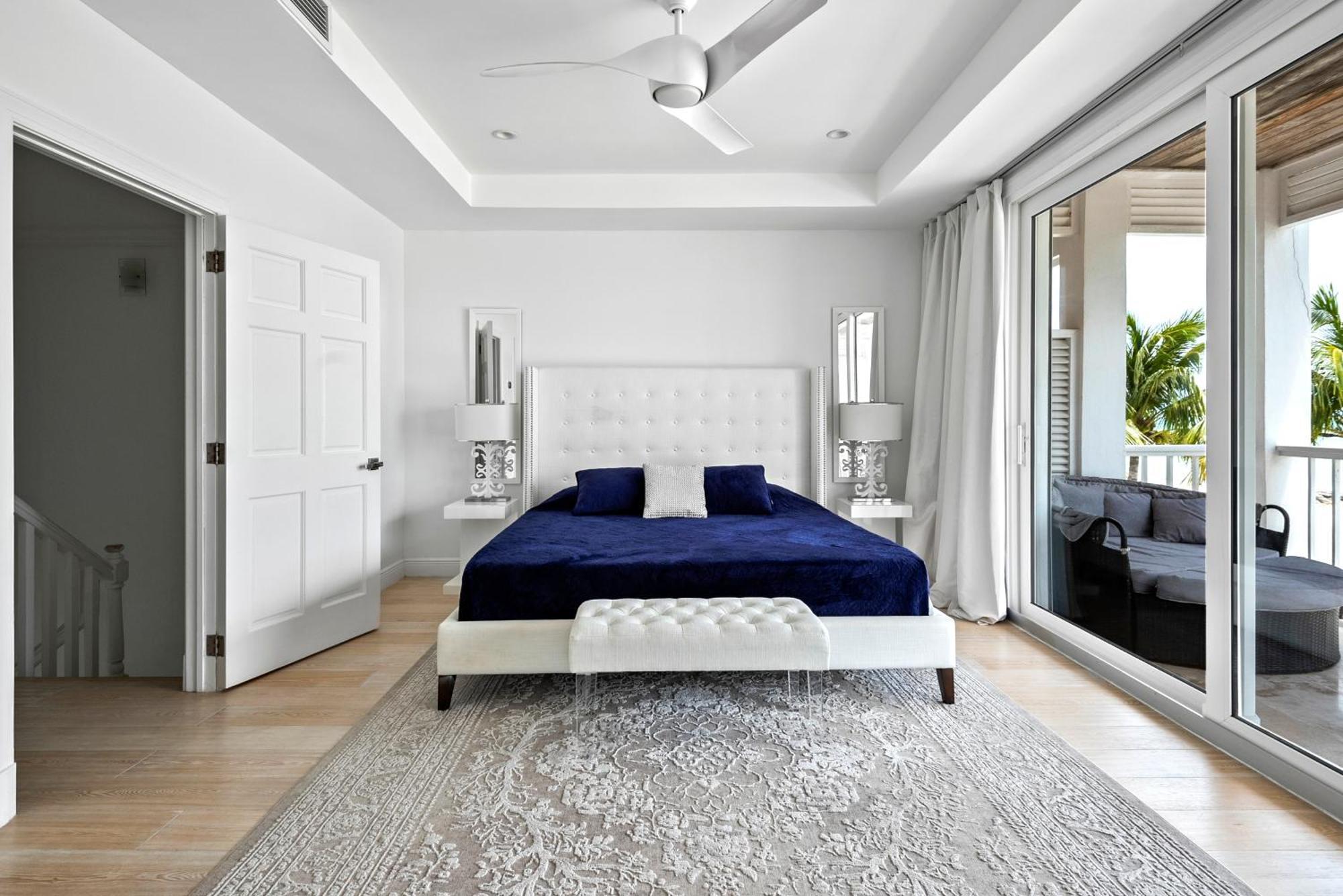 White House - Exclusive Luxury Beachfront - Private White Villa Nassau