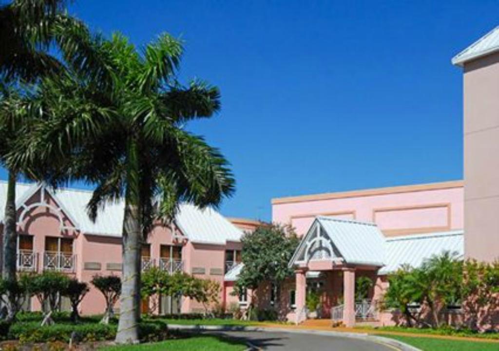 Comfort Paradise Island 4*