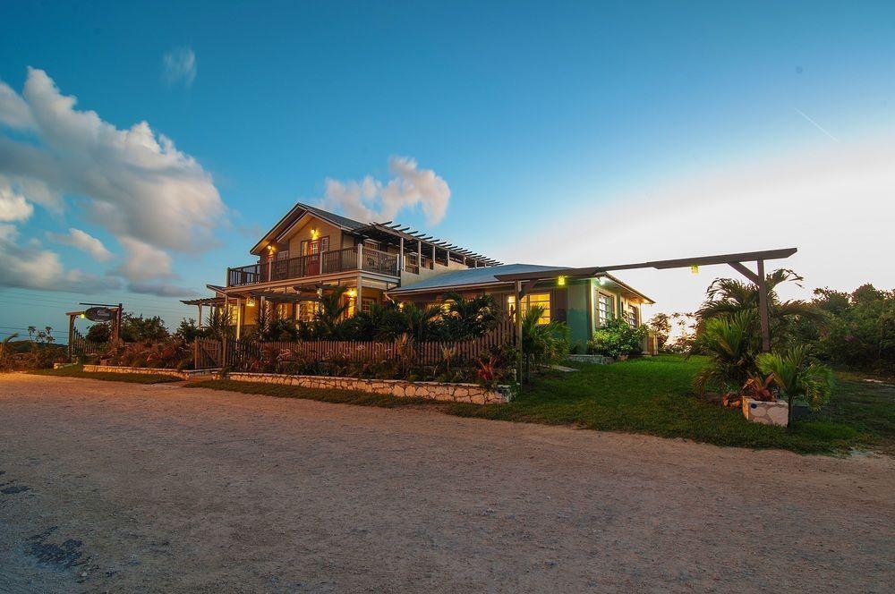 Allamanda, Eleuthera * Governor's Harbour