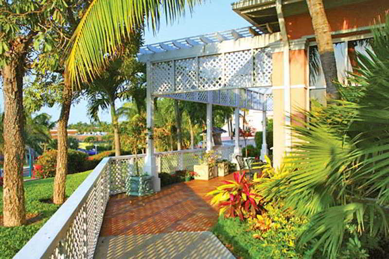 Hotel Comfort Paradise Island Creek Village