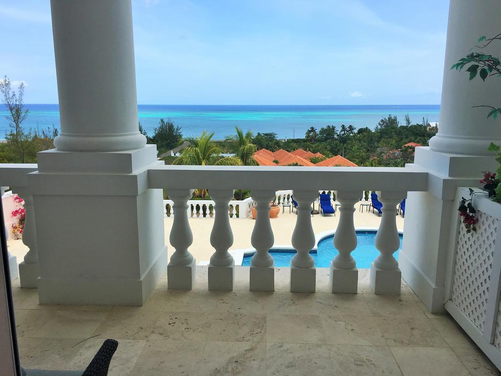 Ocean West Boutique Nassau