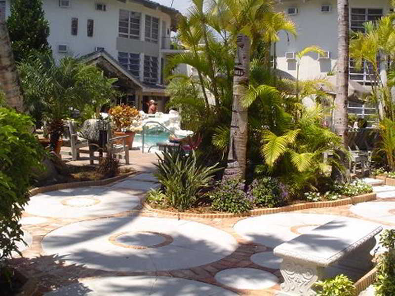 Resort & Club