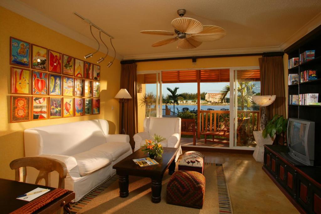 Hotel Pelican Bay Freeport