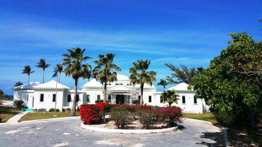La Bougainvillea Villa