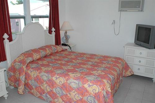 Pelican 3* Marsh Harbour
