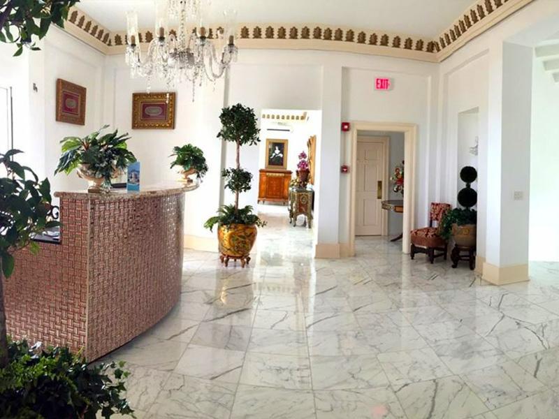 Ocean West Boutique 3*