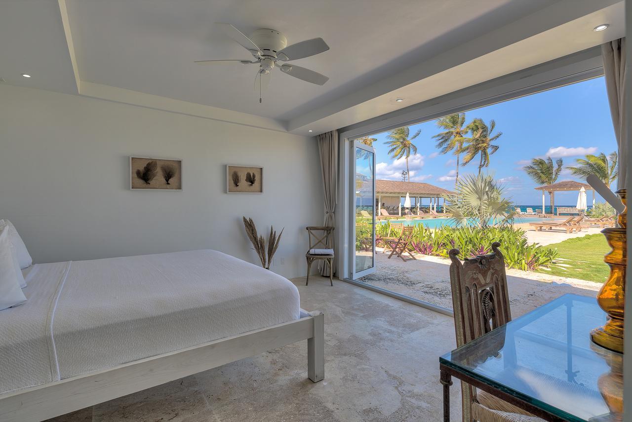 La Bougainvillea Villa Palmetto Point