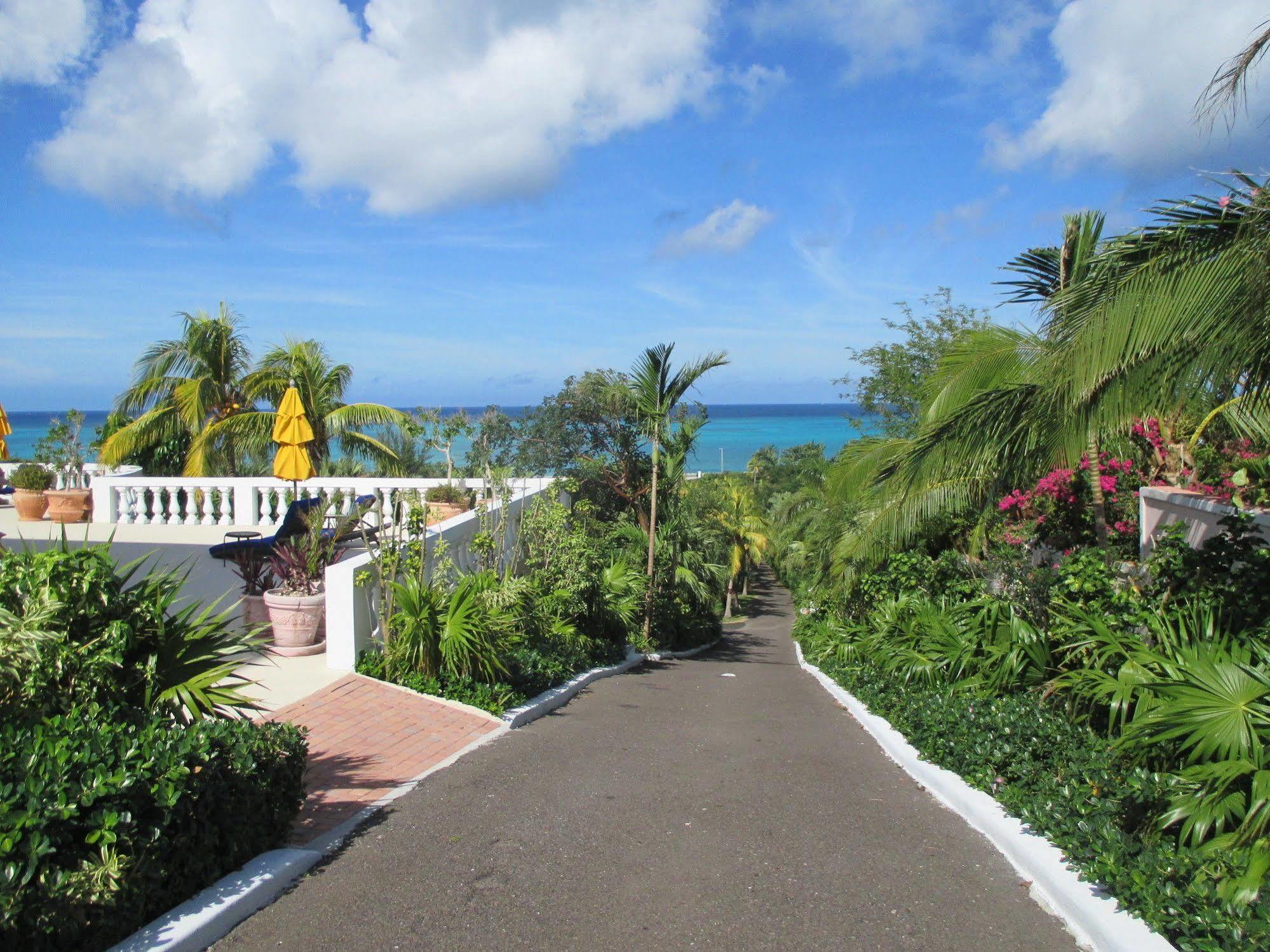 Ocean West Boutique 3*